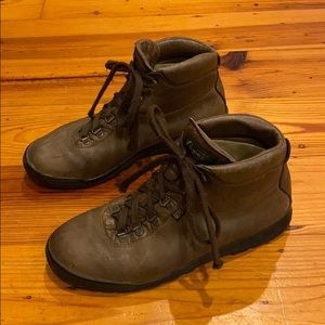 Men’s Vasque Sundowner - 10.5 - Made in Italy